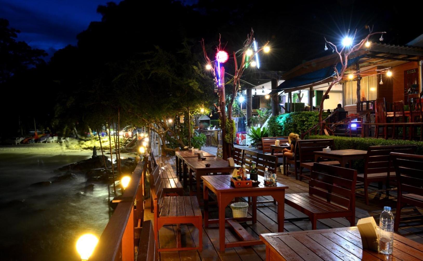 Tongta Phaview Resort Koh Samet Bagian luar foto