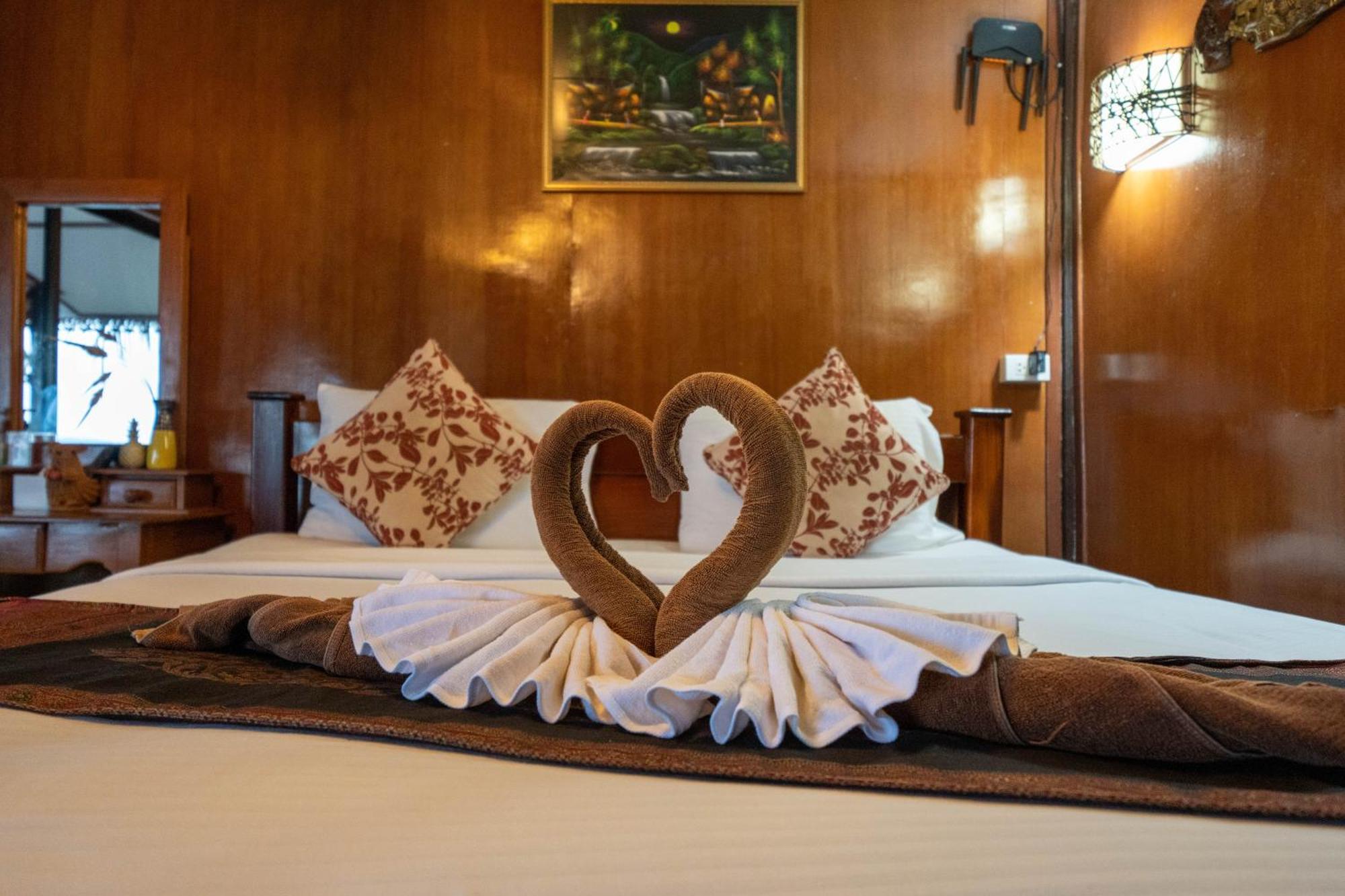 Tongta Phaview Resort Koh Samet Bagian luar foto