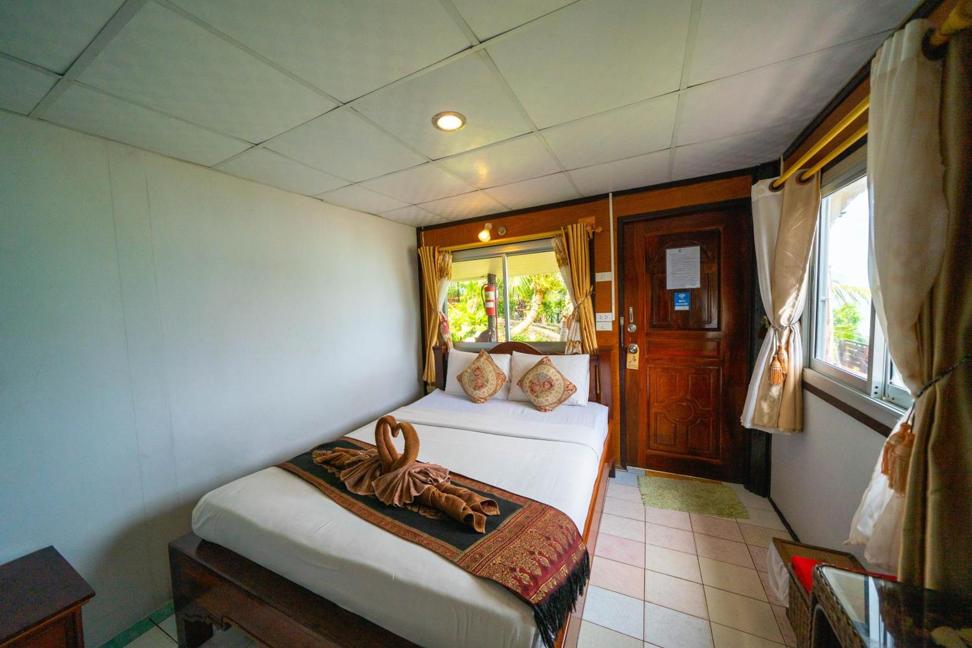 Tongta Phaview Resort Koh Samet Bagian luar foto
