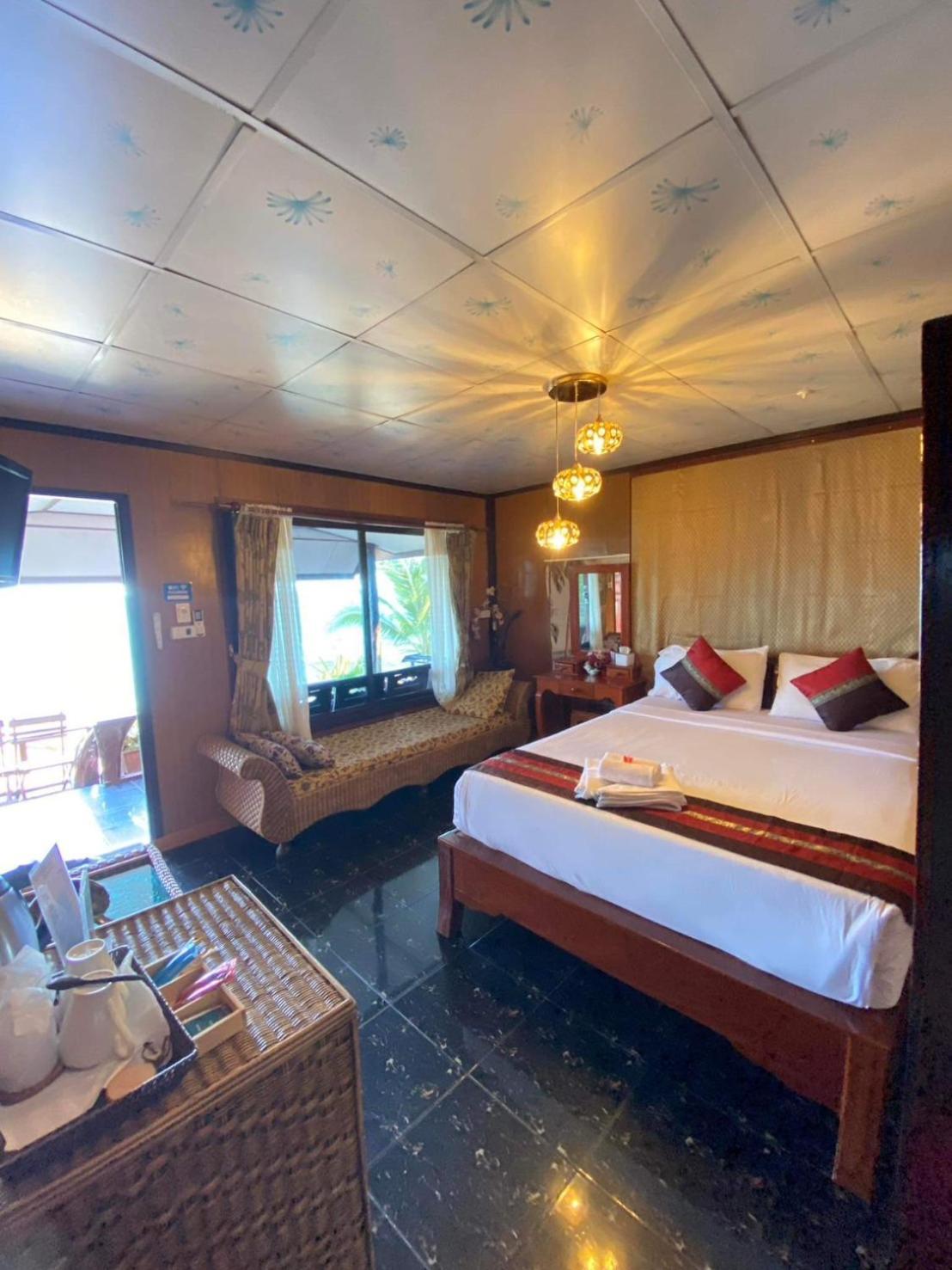 Tongta Phaview Resort Koh Samet Bagian luar foto